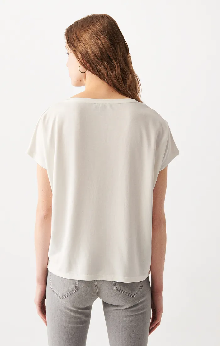 BOAT NECK T-SHIRT IN ANTIQUE WHITE