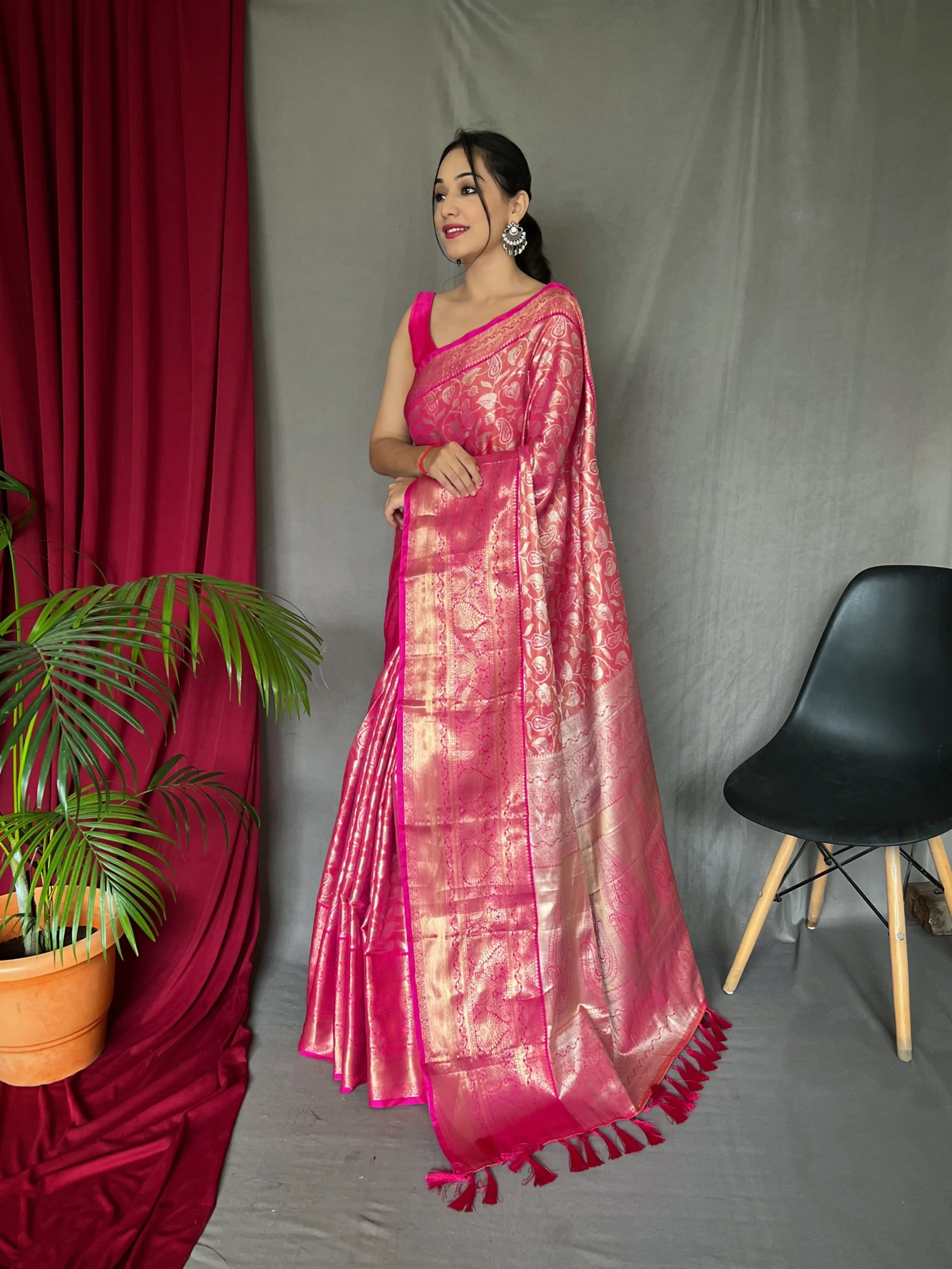 Deep Rose Pink Saree in Kanjeevaram Silk